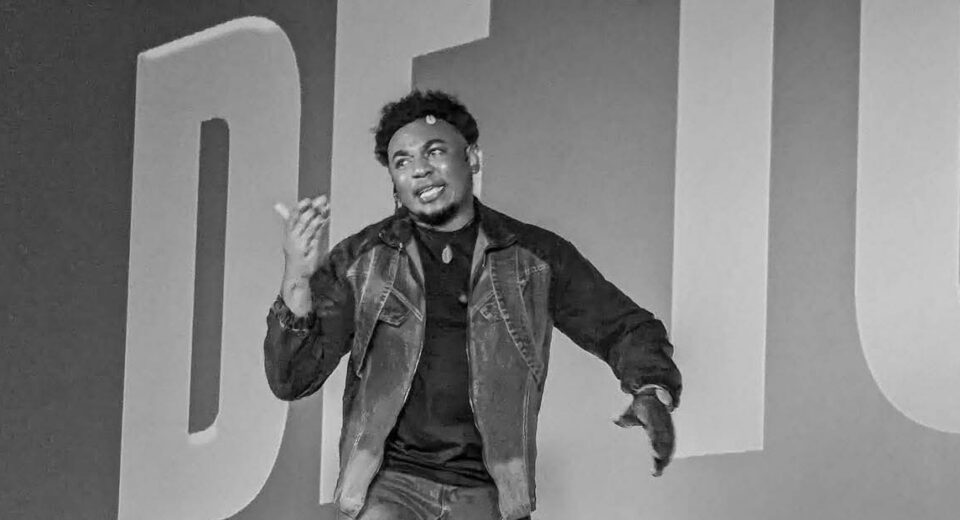 Carles Antonio : L'Or de l'humour camerounais qui ne cesse de briller